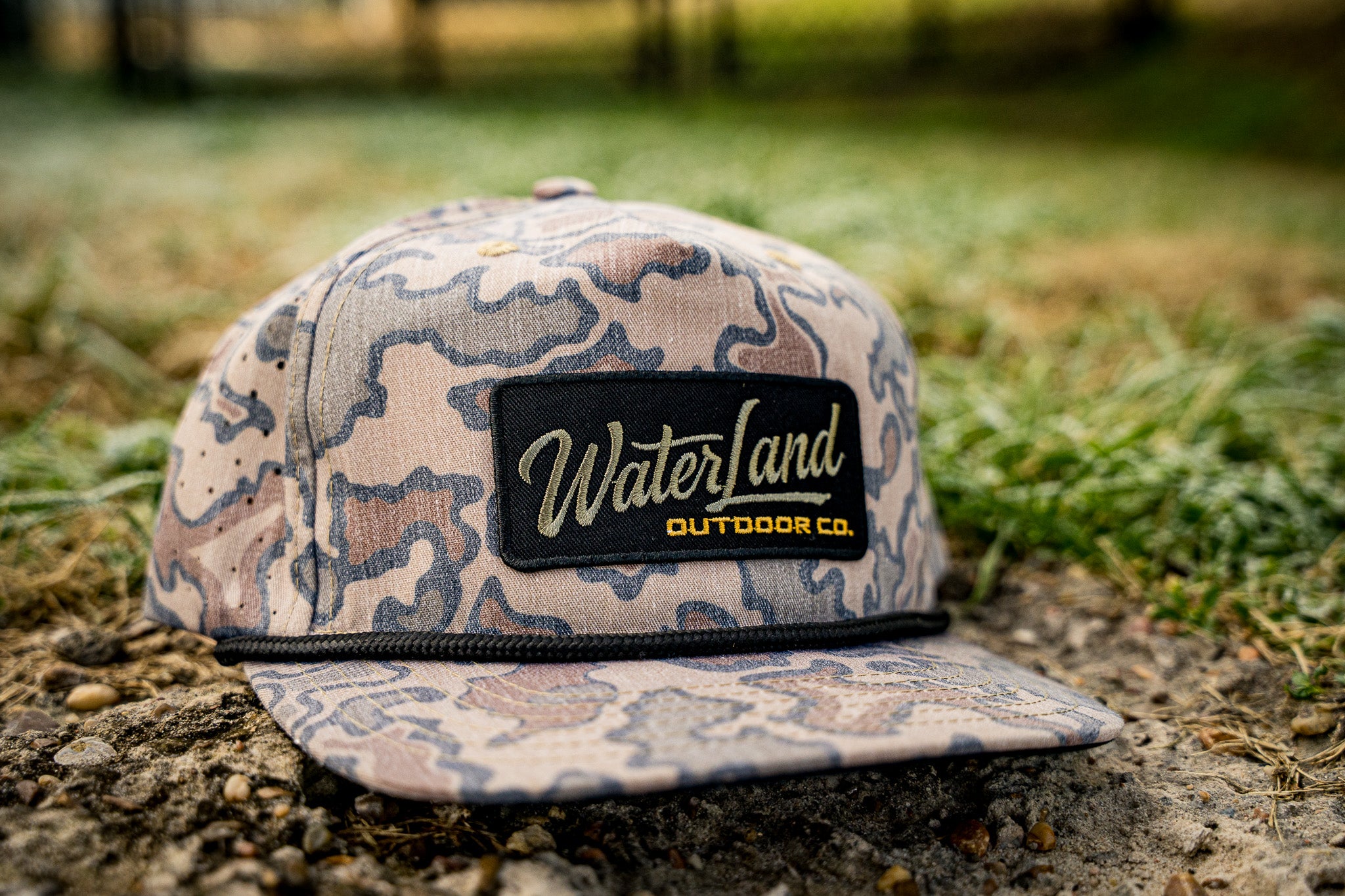 The Marina Semi-Curved - Heritage Script